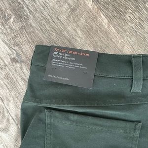 Brand new mens LuluLemon ABC pant! 32 x 32